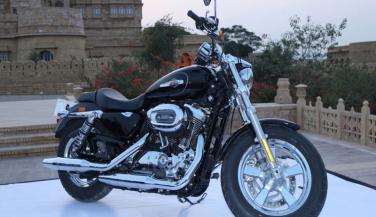 Harley Davidson 1200 Custom Bike लॉन्च, कीमत 8.90 लाख रुपए