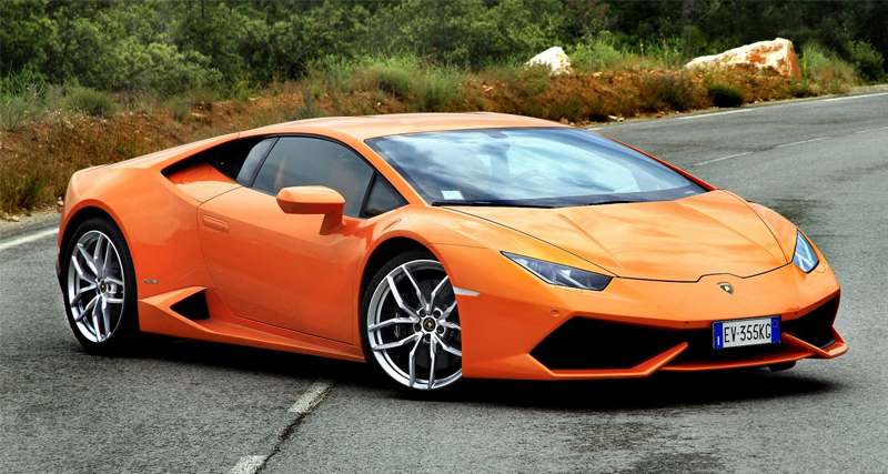 Lamborghini Huracan: बच्चों के खेलने की चीज नहीं है ....