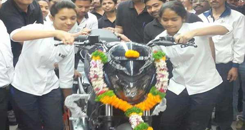 यह है BAJAJ AUTO की पहली सुपरबाइक, बुकिंग शुरू, जानें-कब होगी लाॅन्च