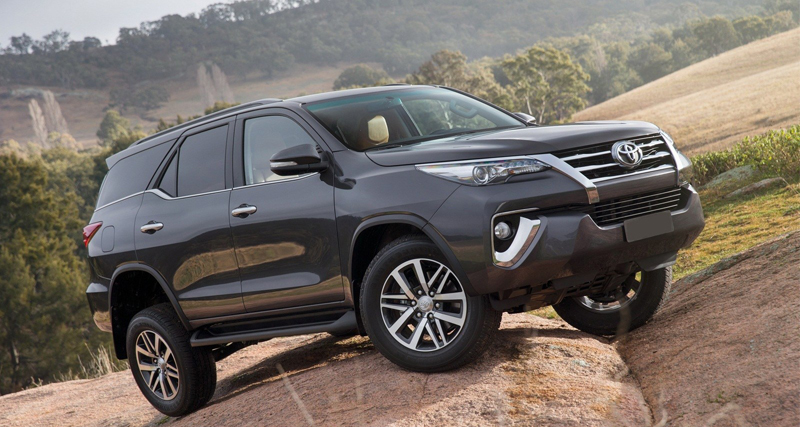 नई Fortuner का वेटिंग पीरियड बढ़ा, बुकिंग 10 हजार के पार