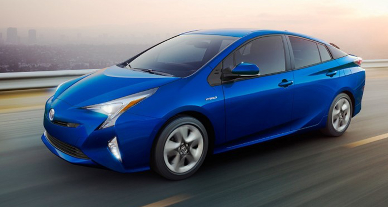 Toyota ने लाॅन्च किया Prius Sedan का फेसलिफ्ट अवतार