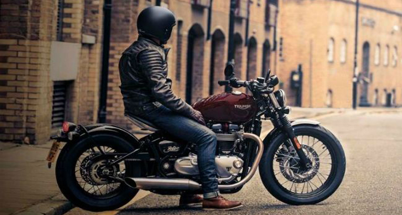 Triumph की नई Bonneville Bobber  क्रूजर लाॅन्च