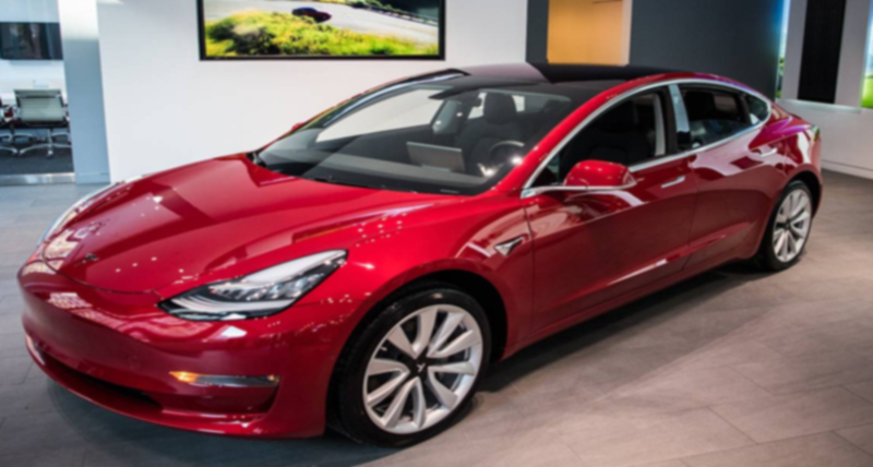 Tesla ने मिड रेंज बैटरी के साथ नया \'Model 3\' किया लॉन्च 
