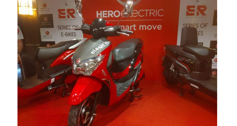 Hero Dash Electric Scooter लॉन्च, जानें कीमत और फीचर्स