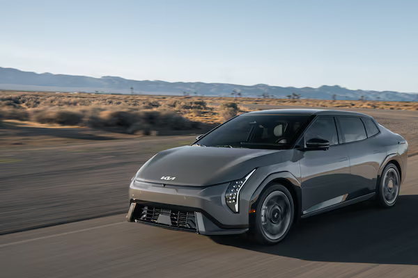 Tesla-BYD के लिए नई चुनौती! किआ ने पहली इलेक्ट्रिक सेडान EV4 से उठाया पर्दा