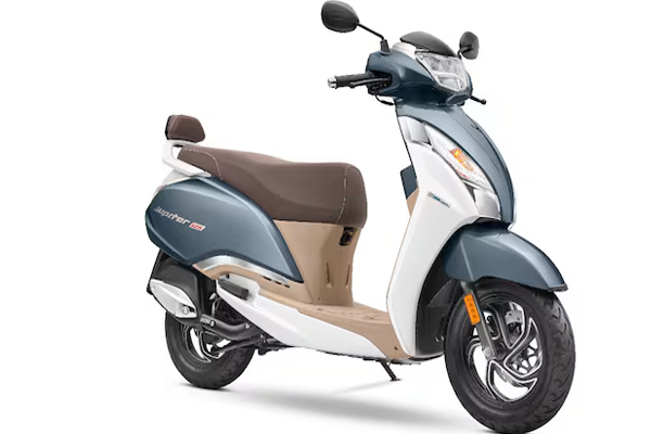 TVS Jupiter 125 Dual Tone SXC लॉन्च - 88,942 में अब ज़्यादा स्टाइल और स्मार्ट कनेक्टिविटी