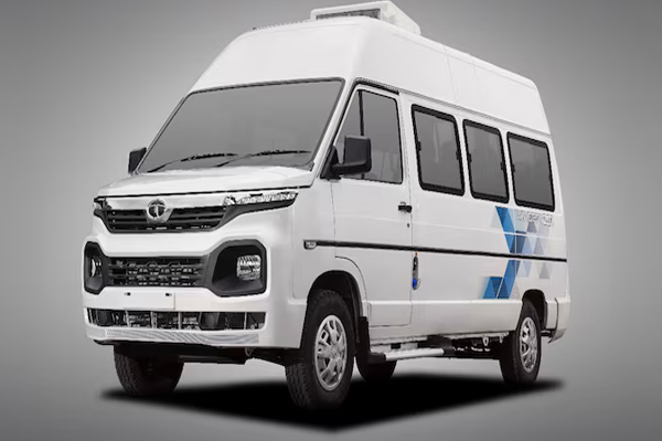टाटा मोटर्स ने लॉन्च की नई Winger Plus, कीमत 20.60 लाख रुपये