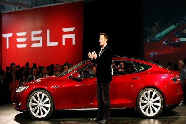 Tesla की नई सस्ती इलेक्ट्रिक कार का एलान आज? एलन मस्क देंगे बड़ा सरप्राइज
