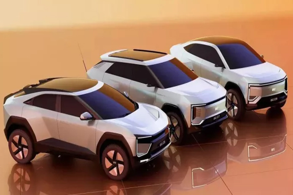 महिंद्रा ला रही है 4 दमदार SUV मॉडल, जानें नाम और लॉन्च टाइमलाइन