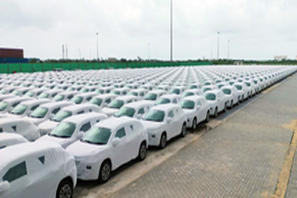 जीएसटी रेट कट और फेस्टिव डिमांड की वजह से कारों की बिक्री में आया जबरदस्त उछाल
