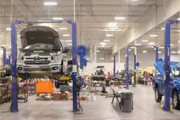 सरकार ने पीएलआई ऑटो स्कीम में 5 आवेदनकर्ताओं को दिया 1,350.83 करोड़ रुपए का इंसेंटिव