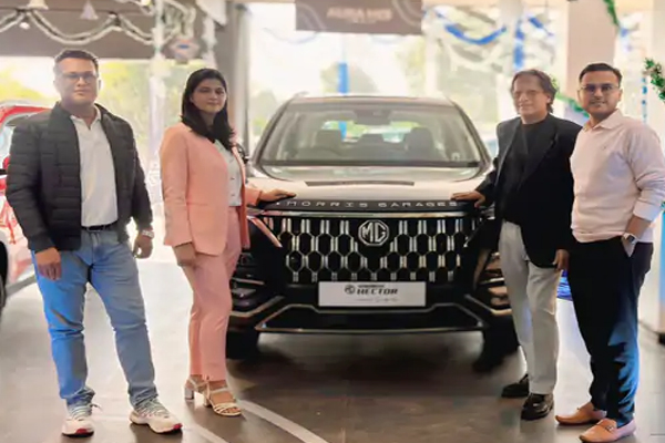 MG हेक्टर फेसलिफ्ट भारत में लॉन्च, कीमत ₹11.99 लाख से शुरू; नई हेक्सा ग्रिल और जेस्चर कंट्रोल टचस्क्रीन के साथ SUV हुई अपडेट