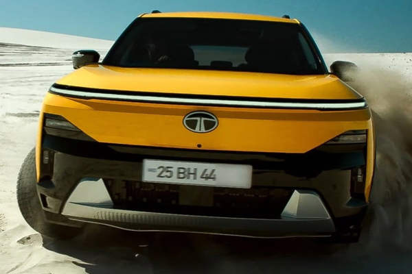 रिकॉर्ड बुकिंग्स के बाद Tata Sierra EV की तैयारी तेज, टेस्टिंग के दौरान सड़कों पर आई नजर