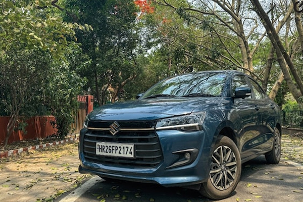 मारुति सुजुकी डिजायर 2025 में भारत में कार बिक्री में सबसे ऊपर रही, क्रेटा और नेक्सन को पछाड़ा