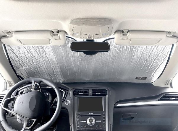 गर्मियों में कार को ठंडा रखने का आसान उपाय, Windshield Sunshade से 15°C तक कम हो सकता है केबिन का तापमान