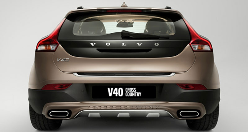 Volvo V40 Cross कंट्री पेट्रोल मे,27 लाख की