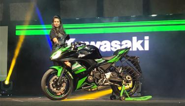 Kawasaki की ये मोटरसाइकिलें सड़कों पर दौडेंगी नहीं, उडेंगी …