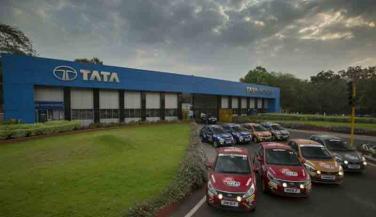 Tata Motors की बिक्री में गिरावट, घरेलू बिक्री बढ़ी