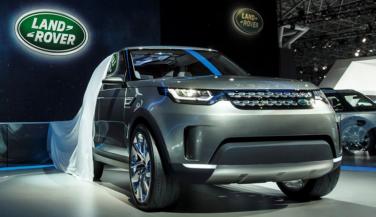 कुछ ऐसा होगा Land Rover Velar का पहला लुक, गौर फरमाइए ..