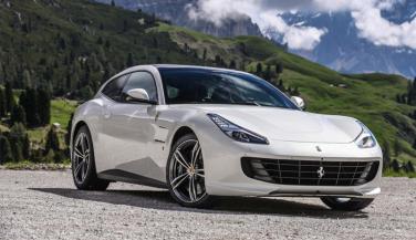 देश में लॉन्च हुई Ferrari GTC4Lusso, कीमत जान हो जाएंगे हैरान