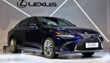 Lexus ने Hybrid Electric Sedan कार उतारी, कीमत...