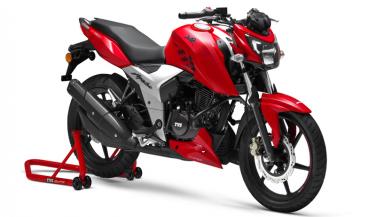 TVS ने लॉन्च की 2018 TVS Apache RTR 160 4V