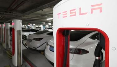 2023 की पहली तिमाही में टेस्ला ने की 4.2 इलेक्ट्रिक वाहनों की रिकॉर्ड डिलीवरी