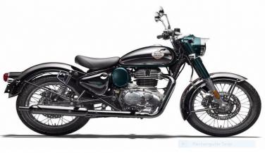 Royal Enfield Classic 350 फिर हुई महंगी, इस साल तीसरी बार बढ़ी कीमत; जानें नई कीमत और इंजन डिटेल्स