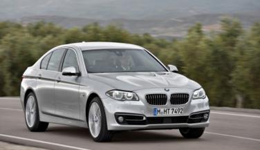 BMW 5-सीरीज़ का पेट्रोल वर्जन देश में लॉन्च, कीमत 54 लाख रूपए