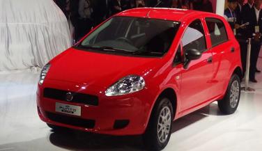 Auto Expo 2016 : Fiat ने लॉन्च की Punto Care, कीमत 4.49 लाख रुपए