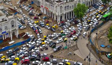 दिल्ली-एनसीआर में फिर चल सकेंगी डीज़ल टैक्सियां, डीज़ल बैन जारी