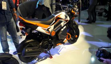 Auto Expo 2016 : Honda ने Launch किया 110 cc Navi Two Wheeler