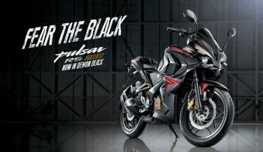 Bajaj ने Demon Black Colour में लॉन्च की Pulsar RS200 Bike