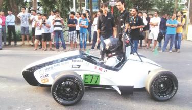 सबसे तेज रफ्तार Racing car अब देश में, IIT-Bombay छात्रों का कमाल