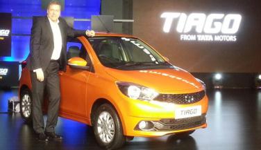 Tata Tiago भारत में Launch, कीमत 3.39 लाख रुपए से शुरू