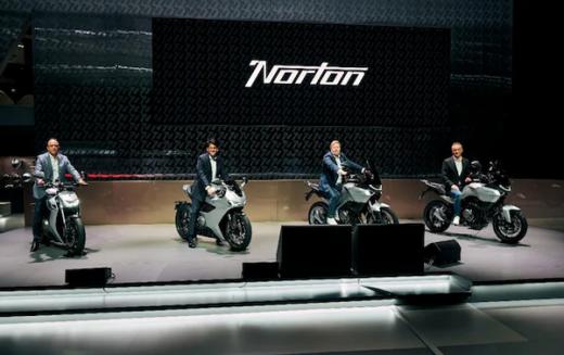 नॉर्टन मोटरसाइकिल्स ने EICMA 2025 में दिखाई शानदार वापसी, पेश की Manx R और Atlas बाइकें