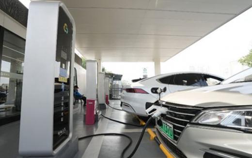 चीन में करीब 2 करोड़ तक पहुंची इलेक्ट्रिक वाहन चार्जिंग इंफ्रास्ट्रक्चर की संख्या
चीन में करीब 2 करोड़ तक पहुंची इलेक्ट्रिक वाहन चार्जिंग इंफ्रास्ट्रक्चर की संख्या