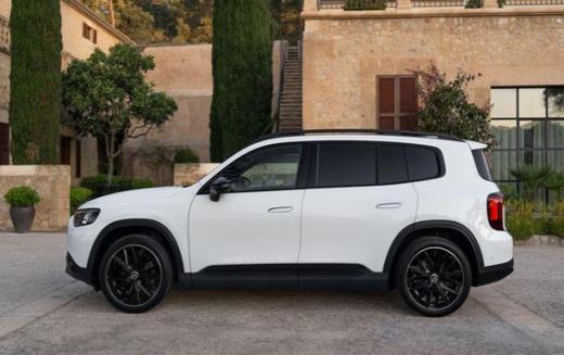 Mercedes-Benz GLB EV जल्द भारत में होगी लॉन्च, 631 किमी तक की रेंज और 320kW फास्ट चार्जिंग का दम Mercedes-Benz GLB EV जल्द भारत में होगी लॉन्च, 631 किमी तक की रेंज और 320kW फास्ट चार्जिंग का दम