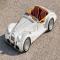 Morgan Motor Company launches mid summer car, mix of two centuries in design, limited vehicles available only - Automobile News in Hindi